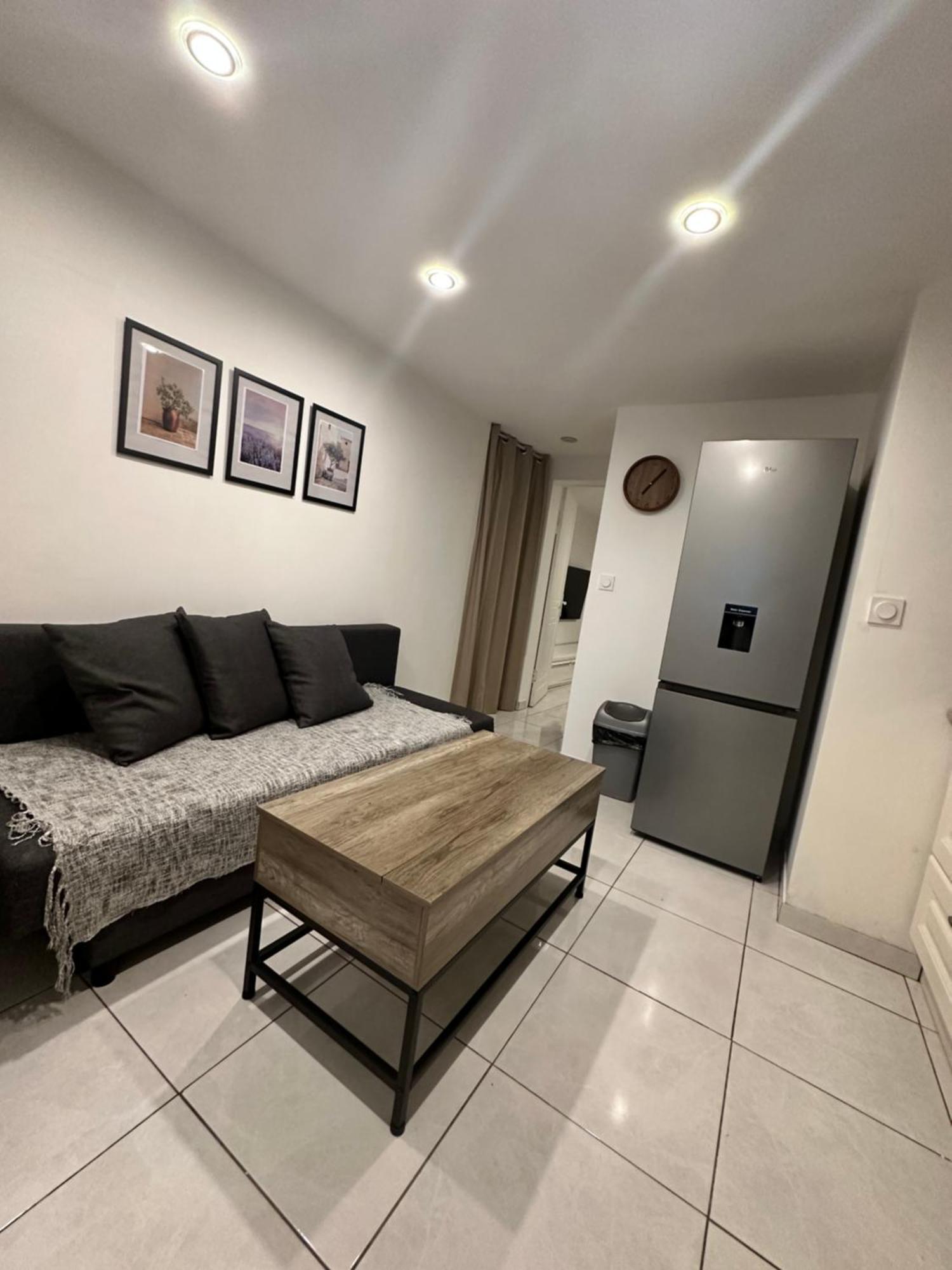 Jolie Appartement Nice Proche Mer Et Aeroport Une Chambre Plus Salon Avec Cuisine 外观 照片